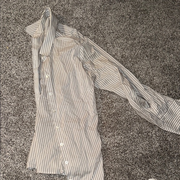 Ann Taylor Gray and White Button Down Shirt - Picture 1 of 2